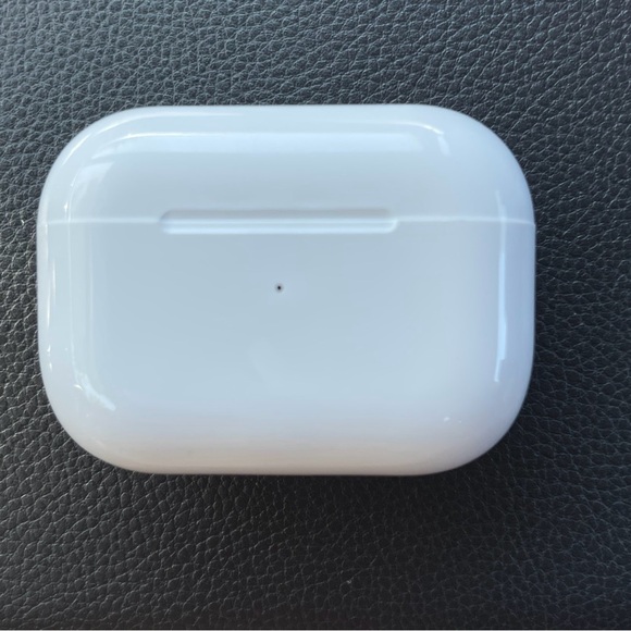 EarPods Pro - Picture 3 of 6